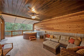 Bigfoot's Bend cabin